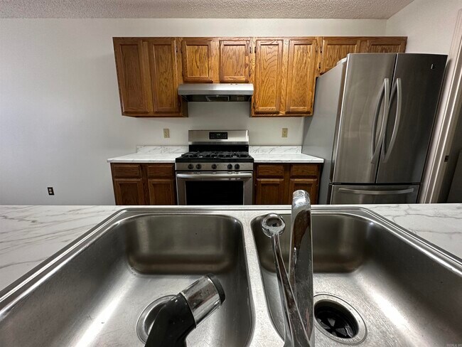 Building Photo - 1608 Waldron Cove