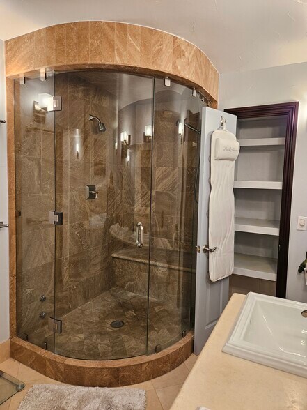 Dual Marble Shower - 1020 15th St