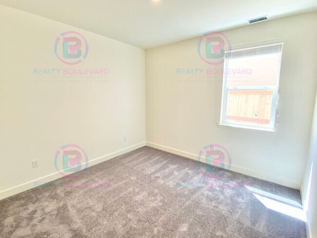 Building Photo - 1127 Winter Hawk Wy