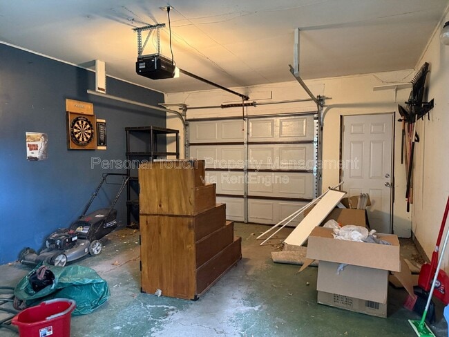 Building Photo - 1717 5th St S