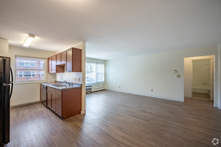 1BR, 1BA - 720SF - Kitchen/Living Room - Gateway Trail Apartments
