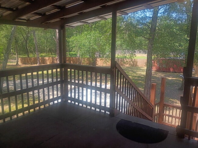 Building Photo - This one has it ALL! Rare with privacy and views! Large shed and truck/boat storage!