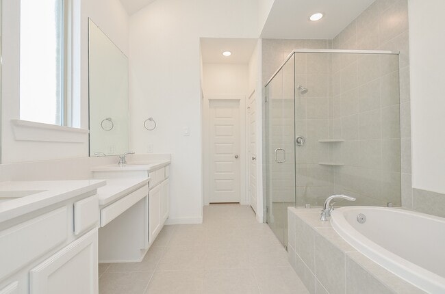 Building Photo - 23719 Sweeny Vly Dr