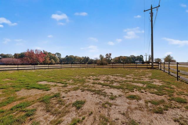 Building Photo - 100 Diamond T Ranch Rd