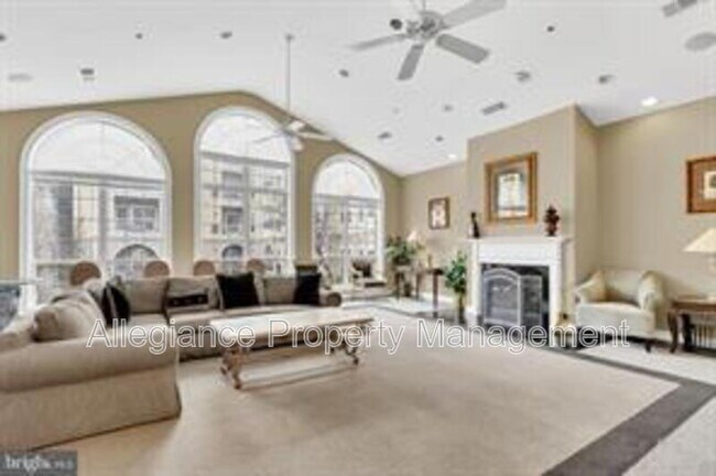 Building Photo - 4551 Strutfield Ln