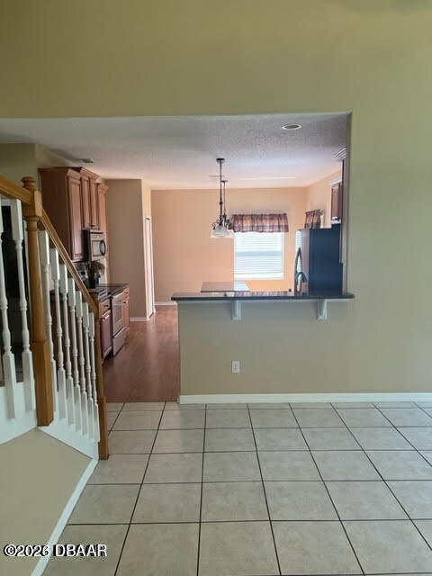 Building Photo - 11 Canterbury Woods