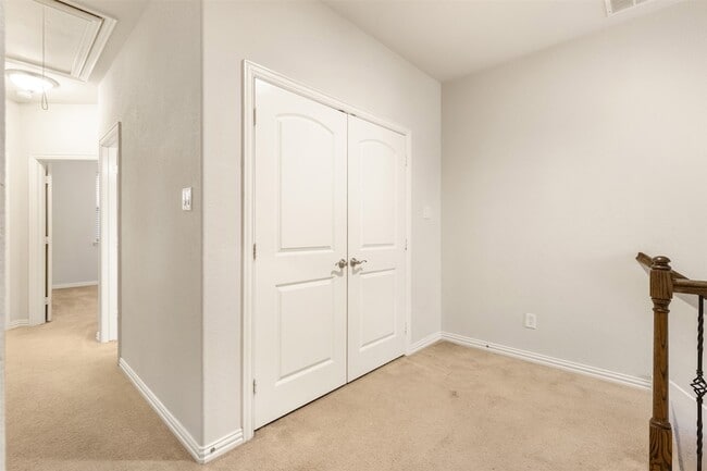 Building Photo - 201 Brick Row