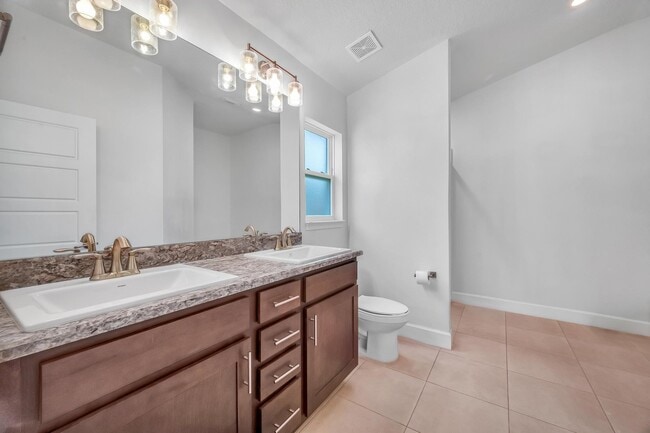 Building Photo - 5361 San Benedetto Pl