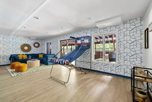 Building Photo - 2A Cherry Ln