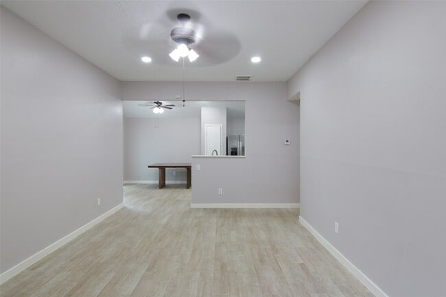 Building Photo - 9130 Autumn Harvest Dr