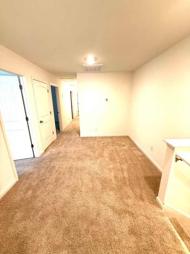 Building Photo - ** 4 Bed 2.5 Bath located in Pike Road ** Call 334-366-9198 to schedule a self-tour