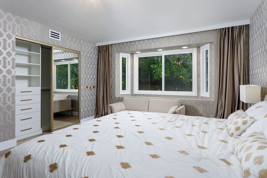 Building Photo - 18826 Winnwood Ln