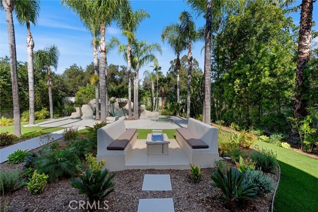 Building Photo - 17437 Oak Creek Ct