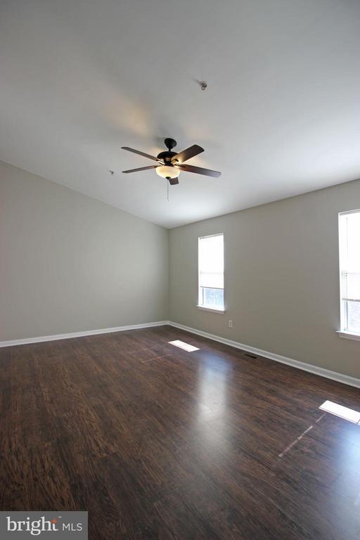 Building Photo - 7939 Otter Cove Ct