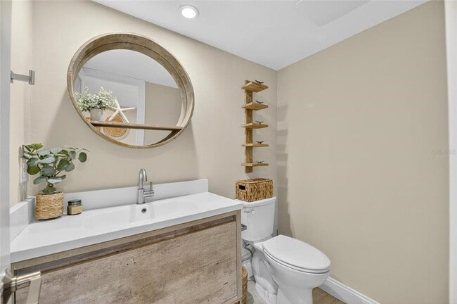 Building Photo - 160 Marina Del Rey Ct