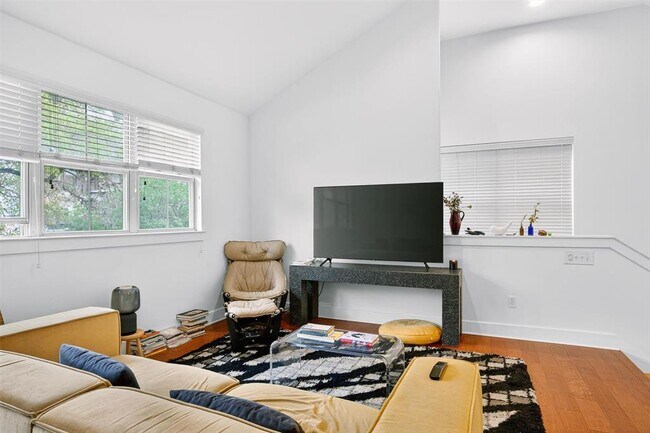 Building Photo - 1312 Woodland Ave