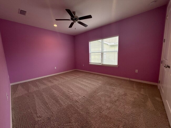 Building Photo - 105 Creve Core Dr
