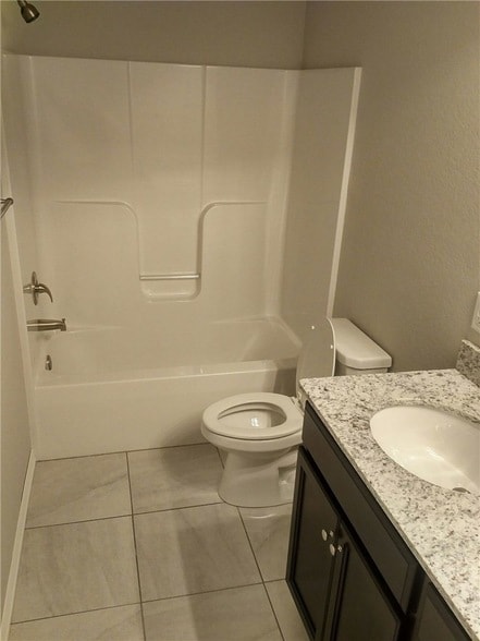 Building Photo - 2737 W Kilimanjaro Way