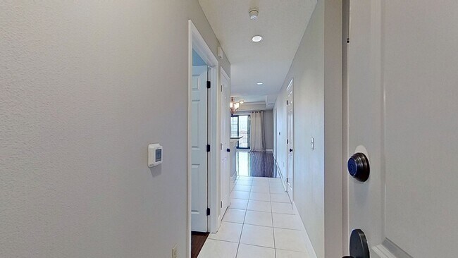 Building Photo - Welcome to San Marco Place!