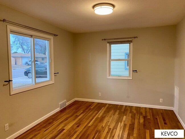 Building Photo - Fantastic House Near City Park