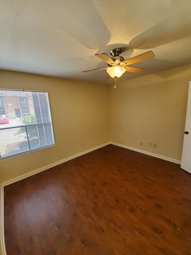 Building Photo - 904#105*