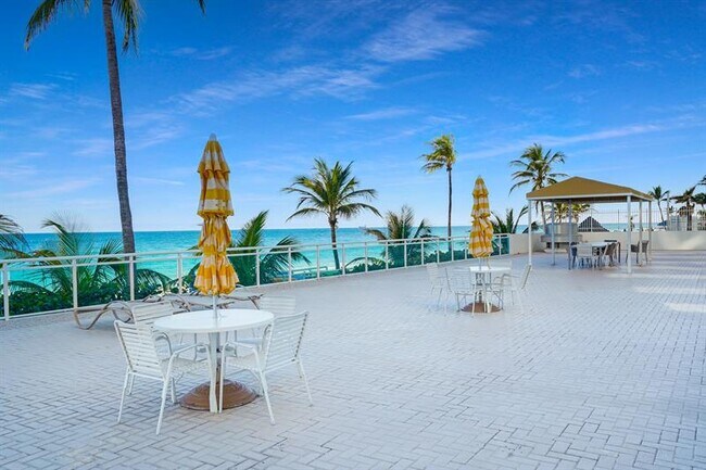 Building Photo - 3900 Galt Ocean Dr