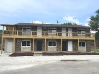 Building Photo - 2619 Sierra Dr