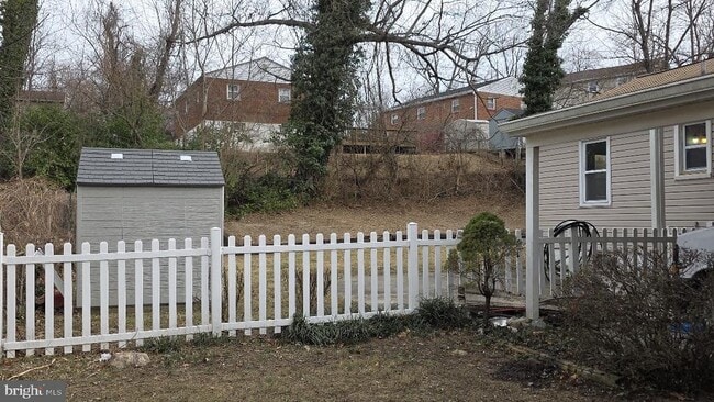 Building Photo - 12217 Valleywood Dr