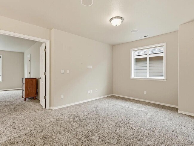 Building Photo - 61330 Huckleberry Pl