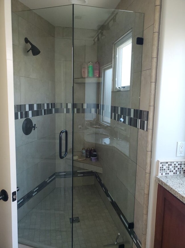 Building Photo - Elegant Coronado Village Home