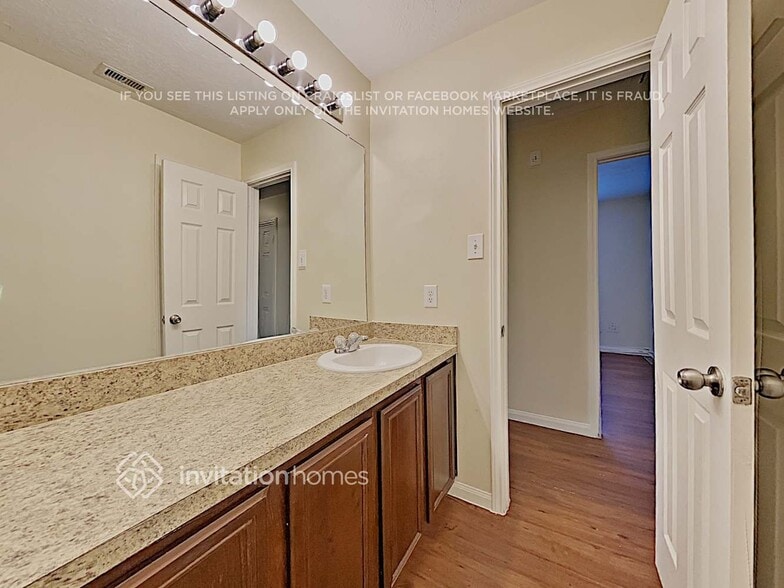 Building Photo - 4026 Hawthorn Glen Ct