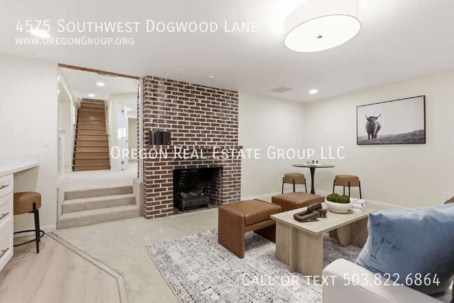 Building Photo - 4575 SW Dogwood Ln
