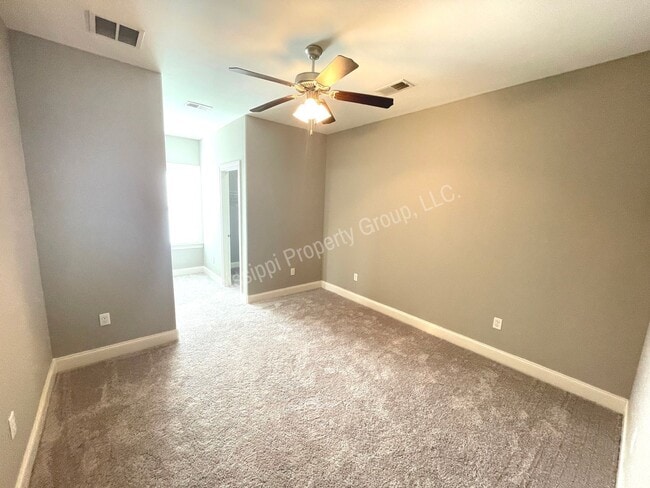 Building Photo - 4BD/4.5BA FOR RENT - Only Through 7/18/2024