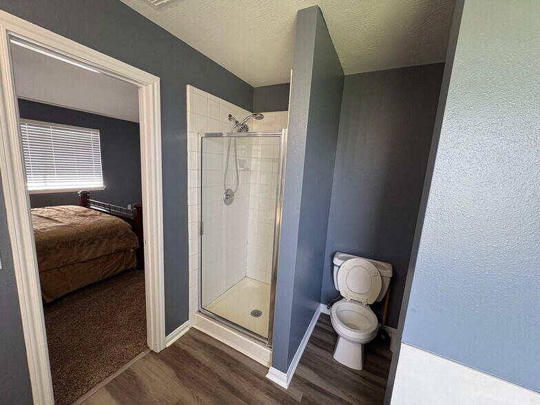 Building Photo - 2403 Orchard Run Way