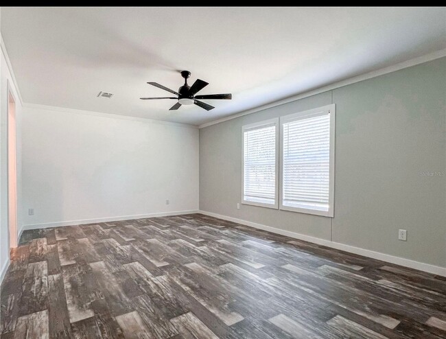 Building Photo - 5/3 Brooksville Available Now