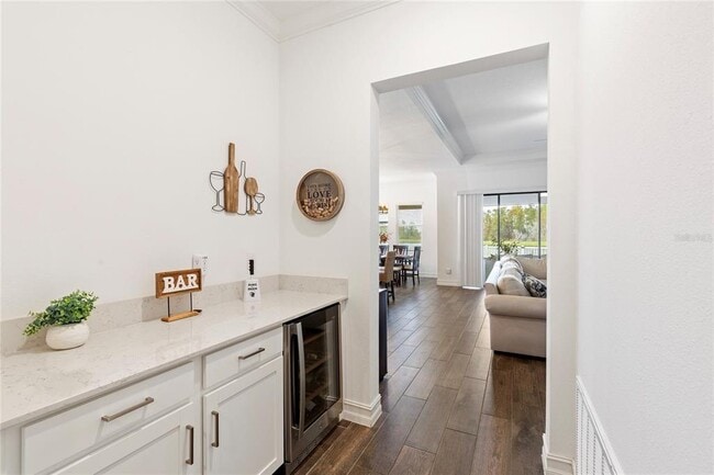 Building Photo - 8692 Little Bluestem Dr
