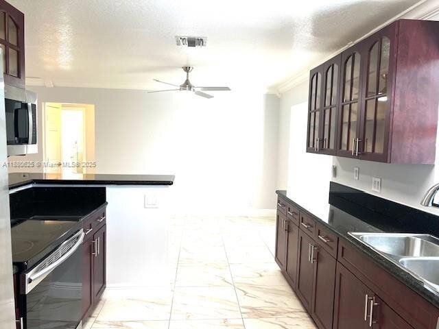 Building Photo - 4150 SW 56th Terrace