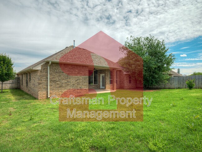 Building Photo - 3413 Huron Cir