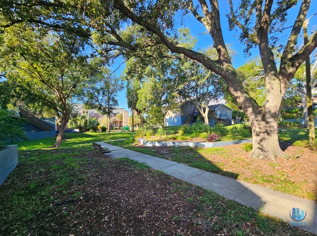 Building Photo - 7602 W Powhatan Ave