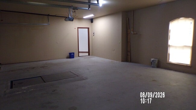 Building Photo - 114 Sandy Trail Cir