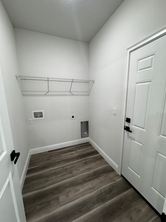 Building Photo - Newly Built 4 Bedroom Home for Rent – Prime Ocala Location