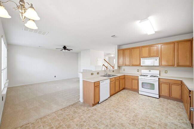 Building Photo - 3830 Misty Falls Ln