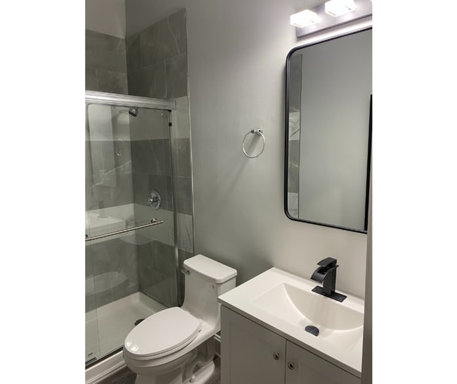 Building Photo - 837 N Fulton Ave