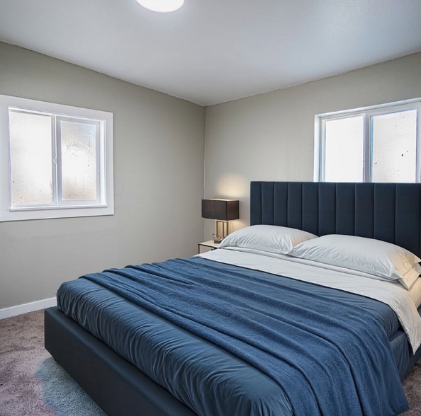 Building Photo - 1507 W 17th St