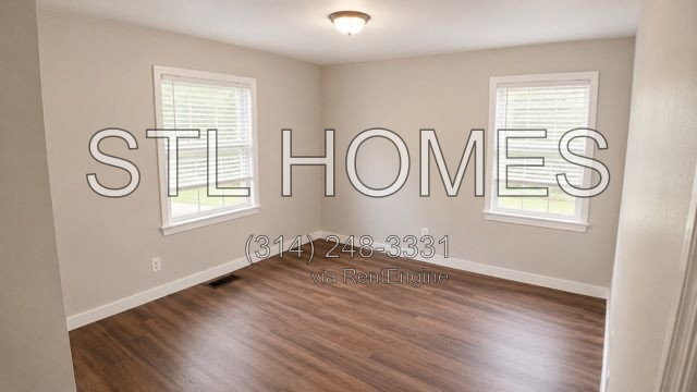 Building Photo - 3251 Meadow Ln