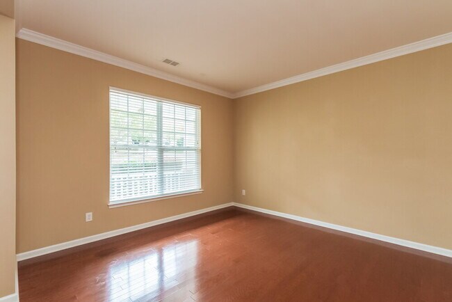 Building Photo - 6415 Colonial Garden Dr