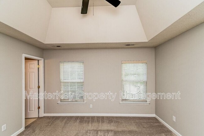 Building Photo - 104 Taylor Glen Dr