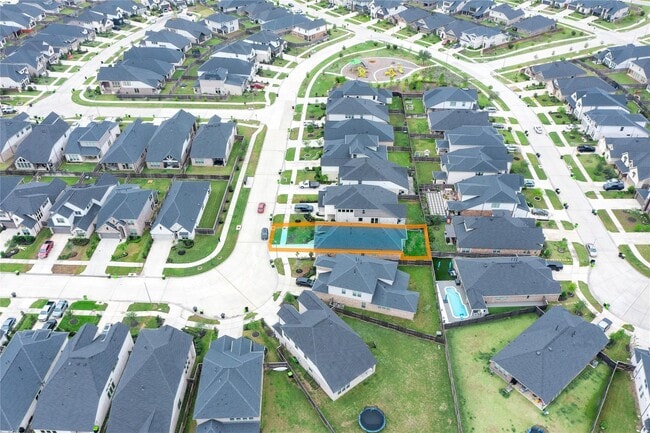 Building Photo - 31410 Golden Cliffs Ln