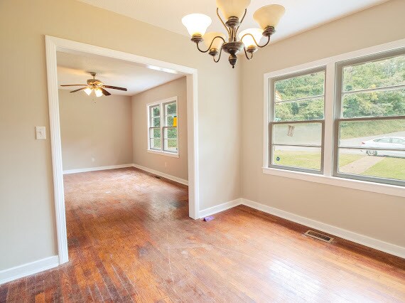 Building Photo - 402 Belcher Dr