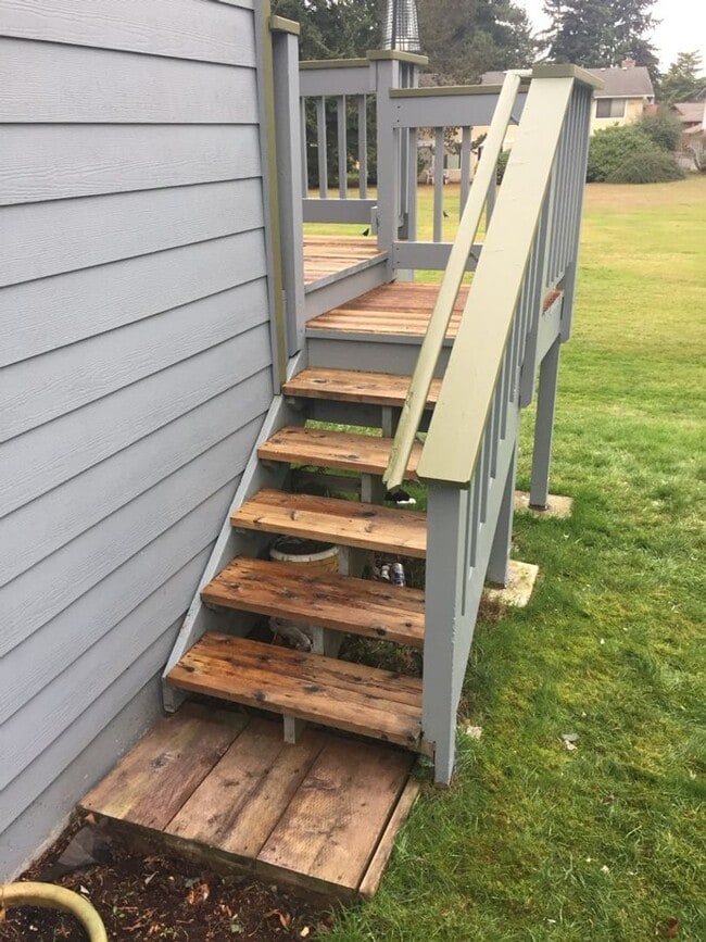 Building Photo - Condo with a golf course view